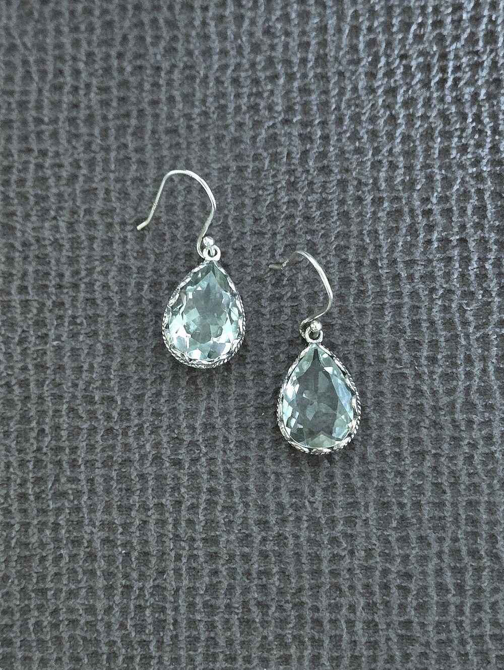 Shivam Green💚 Amethyst Teardrop💧Earrings - Picture 14 of 16